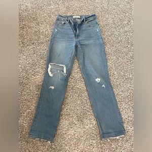 Abercrombie 90s Straight Ultra High Rise Distressed Jeans